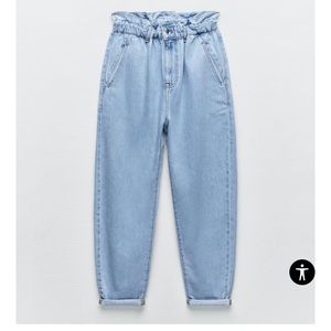 Zara—Paperbag Jeans (size 4)